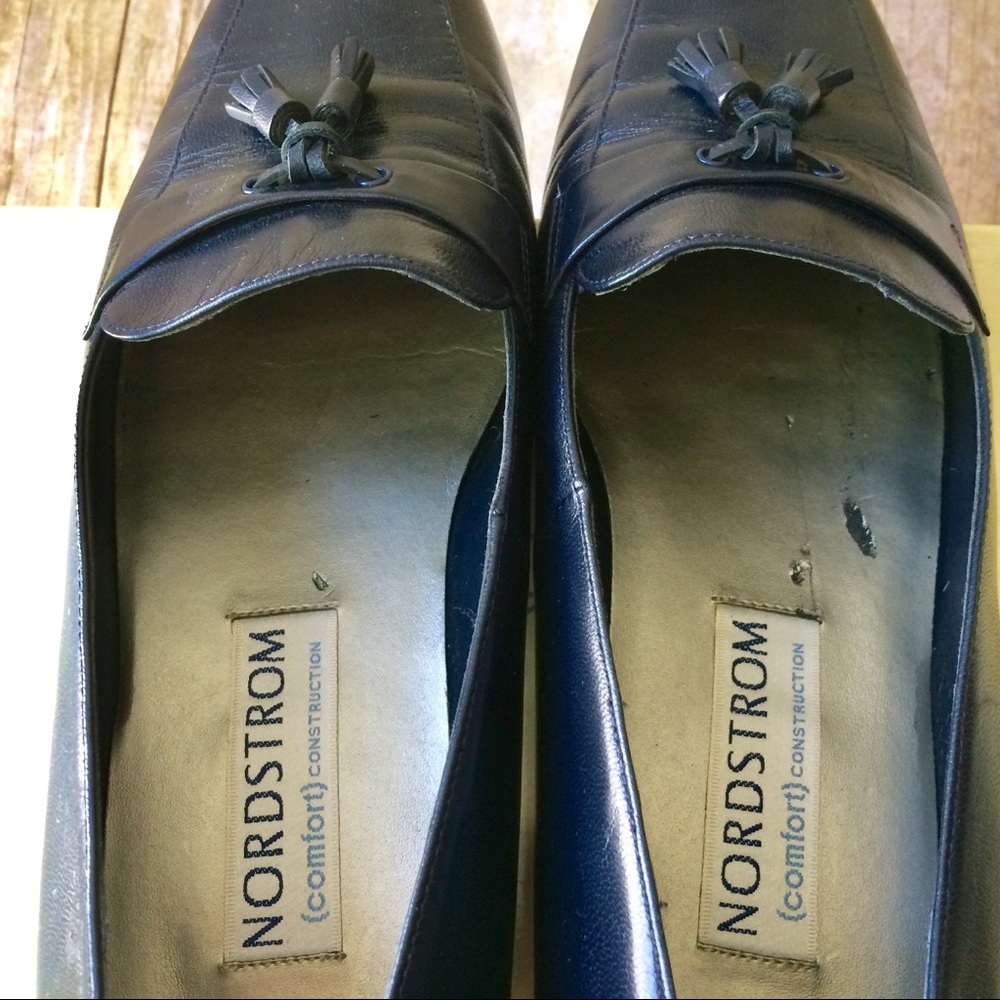 Nordstrom Comfort Navy kid  leather Loafers,  8W - Picture 8 of 8